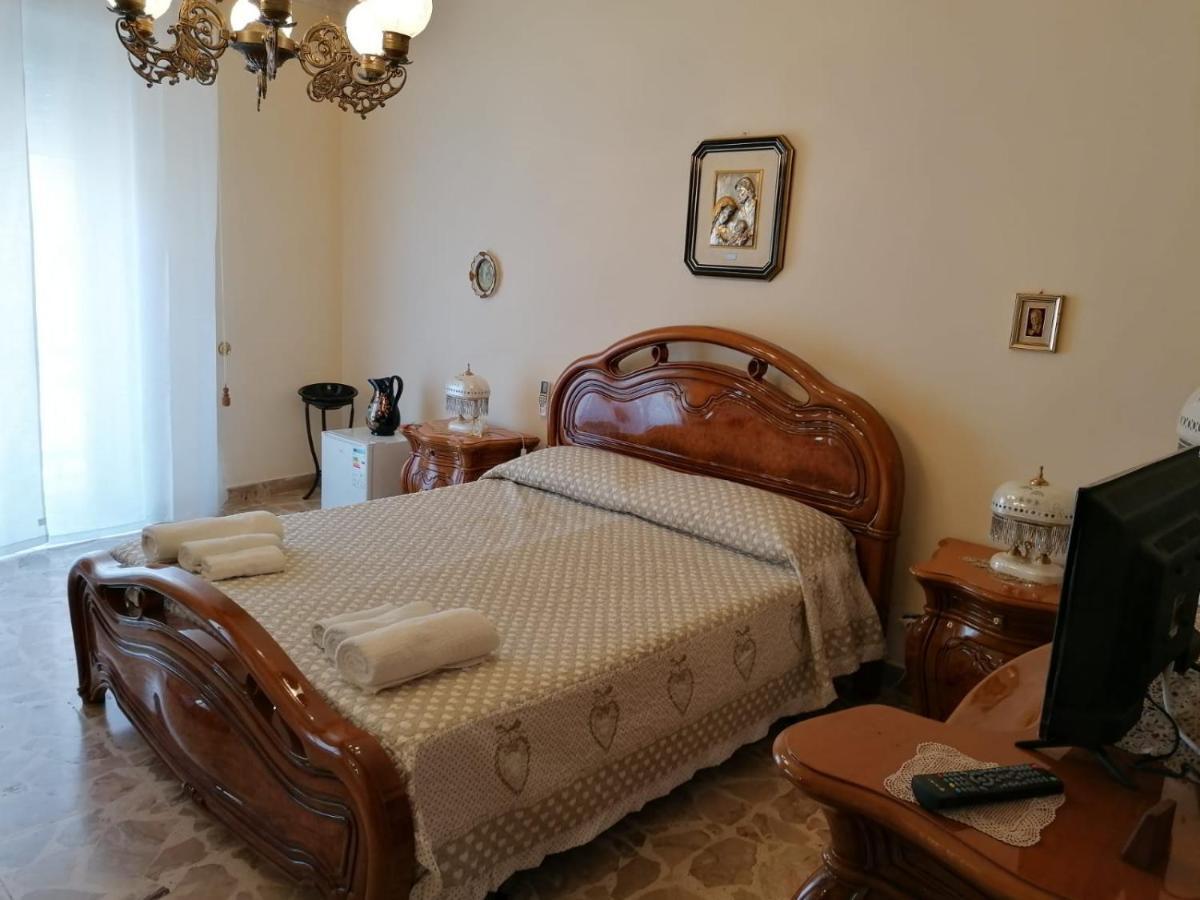 San Caloiru Home Naro Exteriör bild
